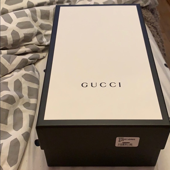 Gucci box - Picture 1 of 3